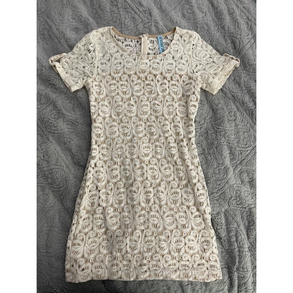 Aina Be Dresses & Skirts - 🦋3 for $20🦋 Aina Be White Lace Dress